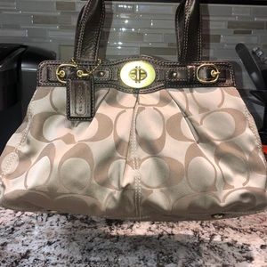 COACH authentic Shoulder Bag BRAND NEW!